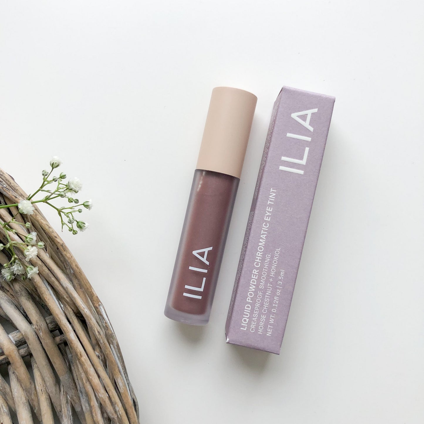 ILIA LIQUID POWDER CHROMATIC EYE TINT - DIM