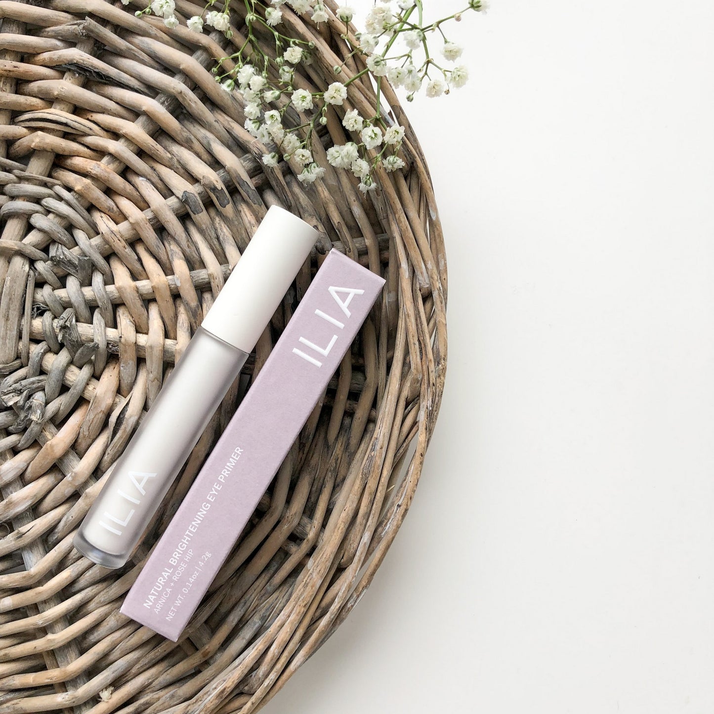 ILIA NATURAL BRIGHTENING EYE PRIMER - ON & ON